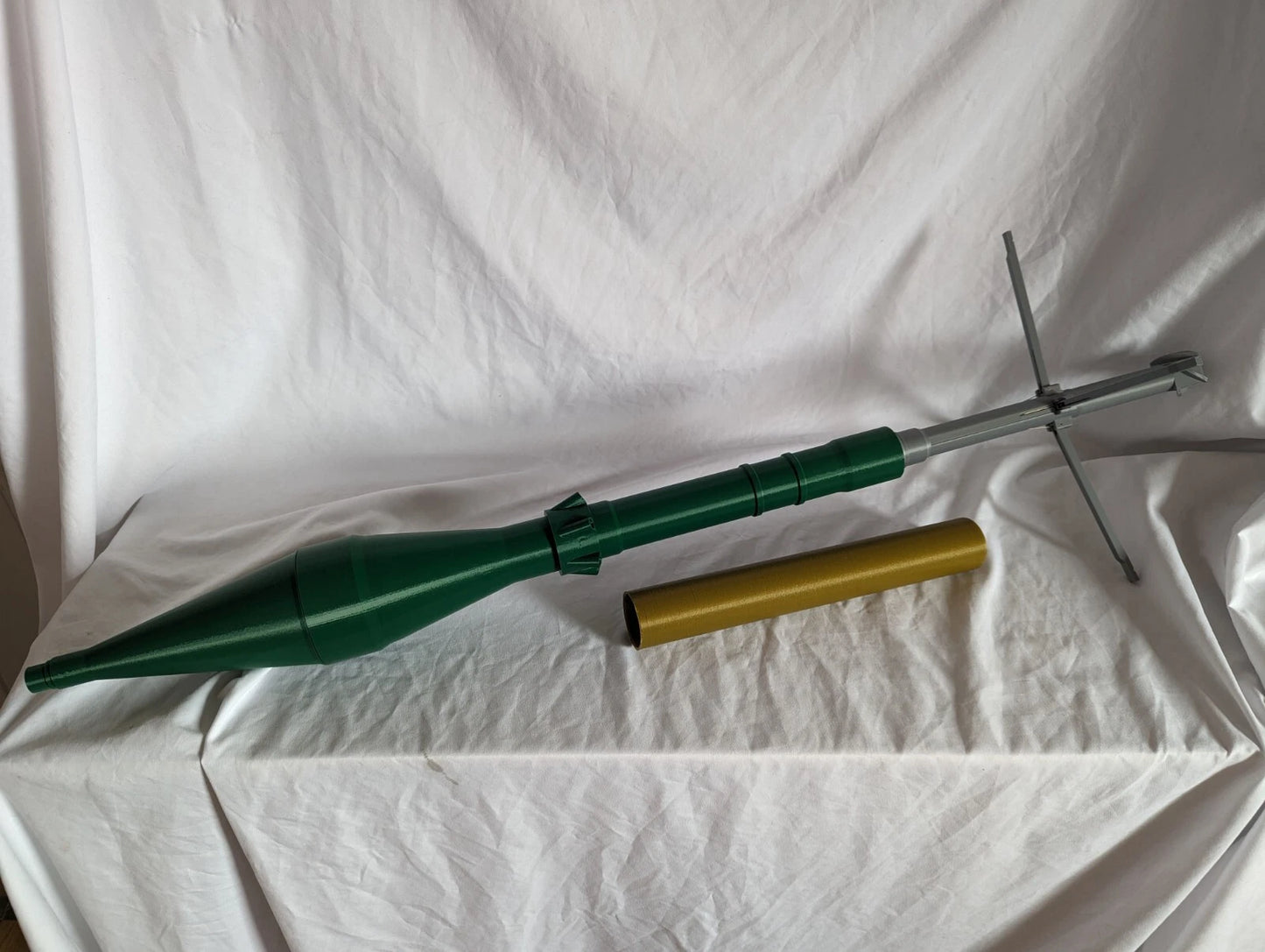 PLASTIC replica - RPG-7 with fins, booster charge and shipping cap. 3D printed