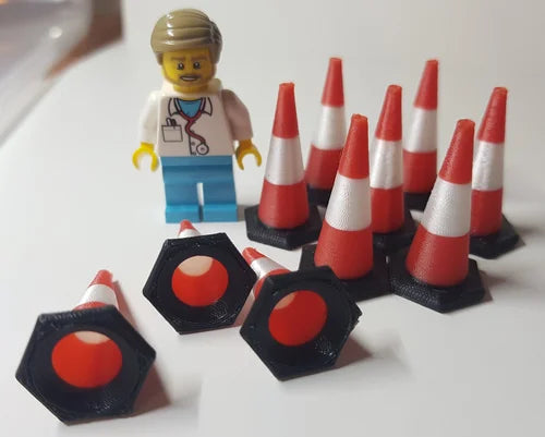 Traffic cones 1:32nd scale 30mm tall 3D printed