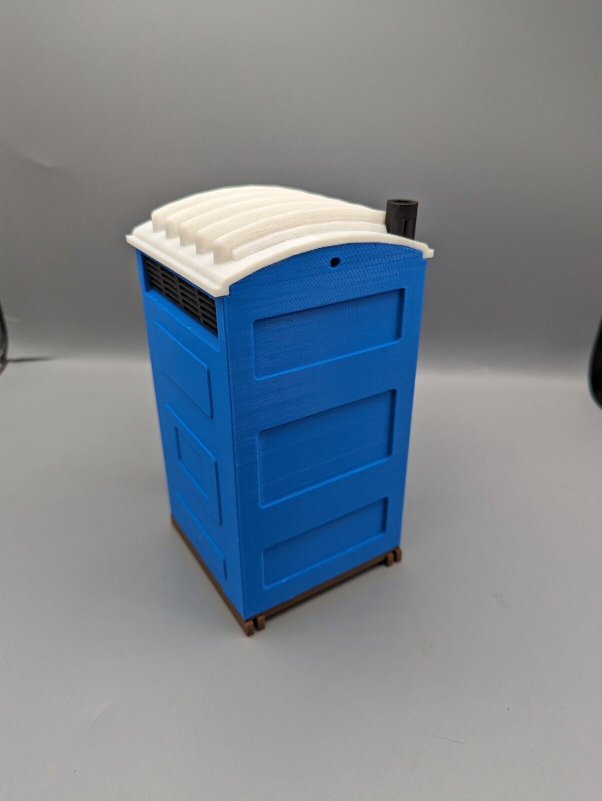 1-12th scale  - Portable Toilet complete with interior. 3D printed